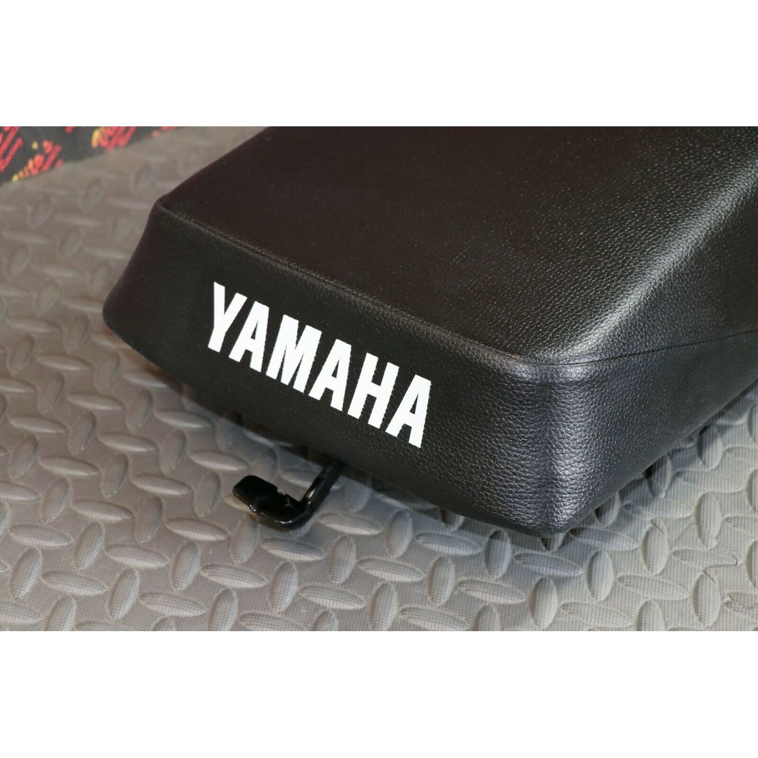 NEW Complete seat Yamaha Banshee 19872006 BLACK + lettering