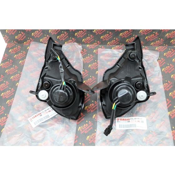 2 x Headlights + bulbs + plastic surround + socket Yamaha YFZ450 Raptor 700 700R