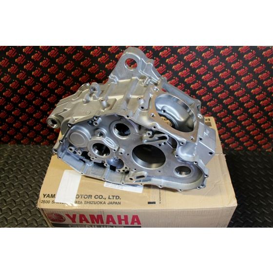 NEW Cases crankcase Yamaha Raptor 700 700R Genuine OEM factory 2013-2020